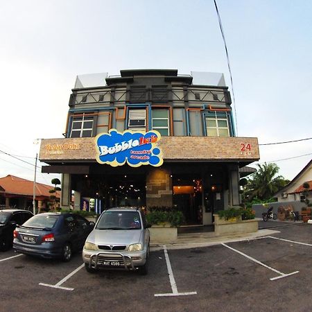 Tube Hotel Klebang Melaka Екстериор снимка