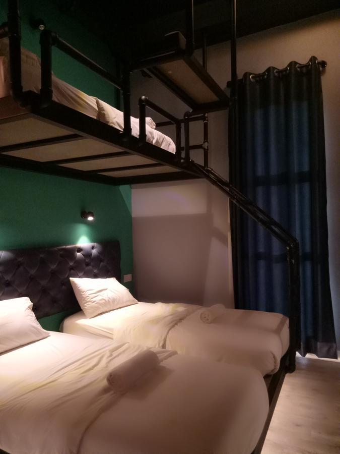 Tube Hotel Klebang Melaka Екстериор снимка