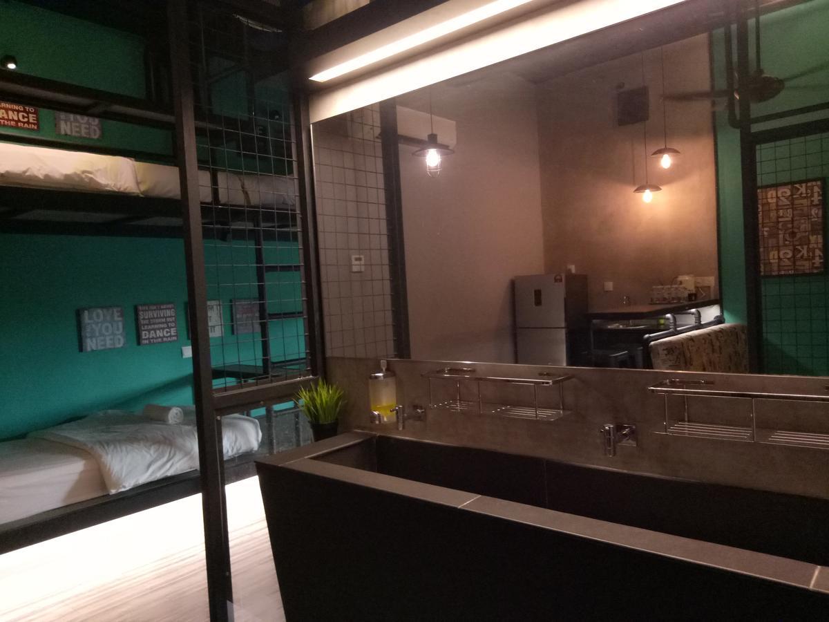 Tube Hotel Klebang Melaka Екстериор снимка