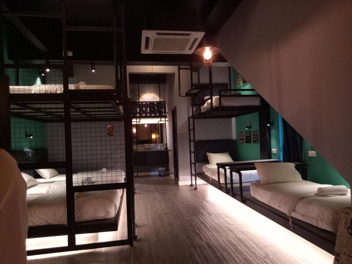 Tube Hotel Klebang Melaka Екстериор снимка