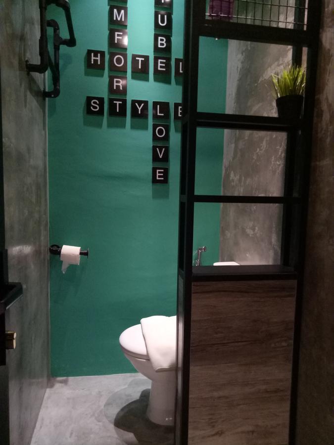 Tube Hotel Klebang Melaka Екстериор снимка