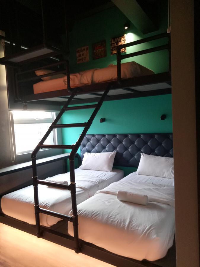 Tube Hotel Klebang Melaka Екстериор снимка