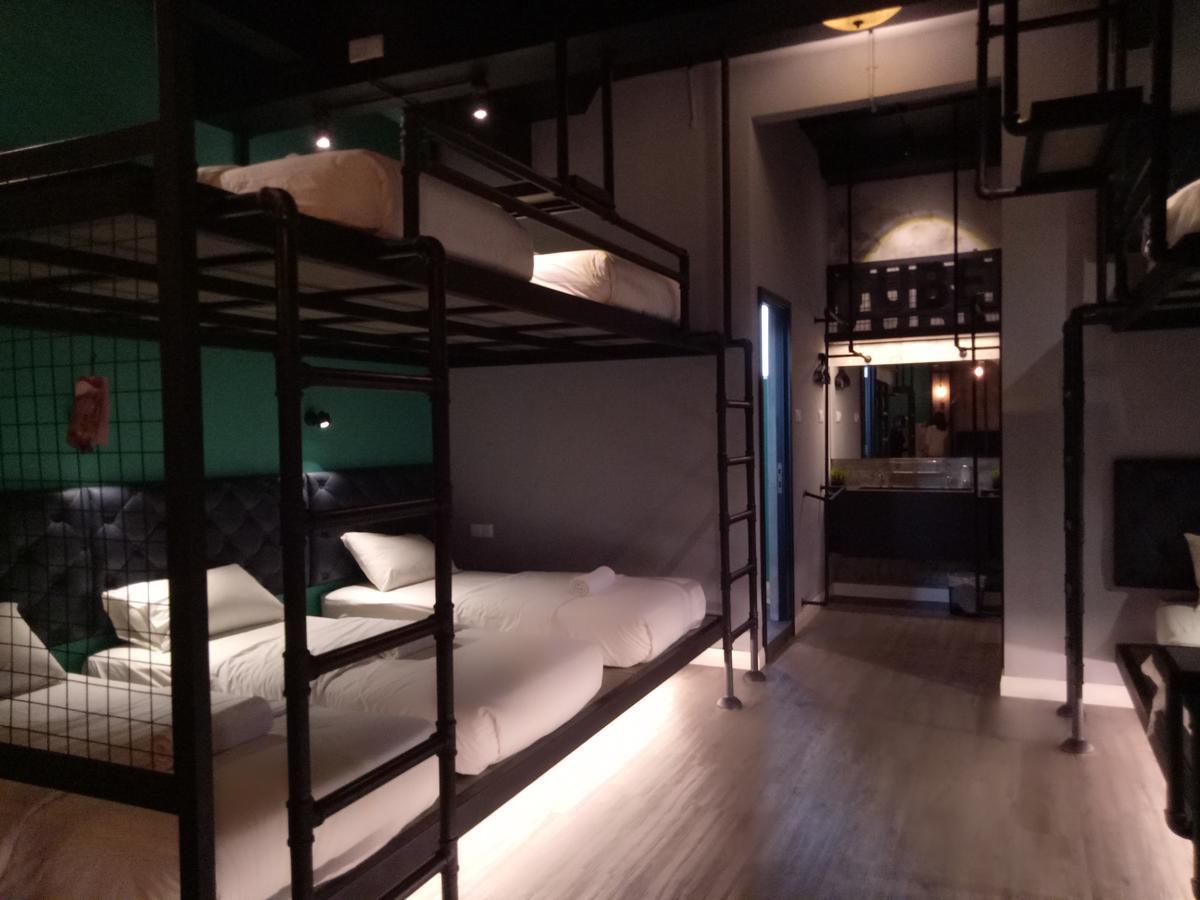 Tube Hotel Klebang Melaka Екстериор снимка